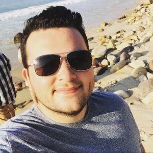 Meet your Posher, Zachery